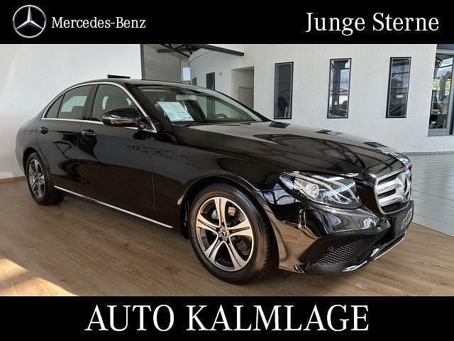 Schwarz Gebraucht 2018 Mercedes E200 Avantgarde Limousine | 25.480 € (Fairer Preis) - Bild 1/4