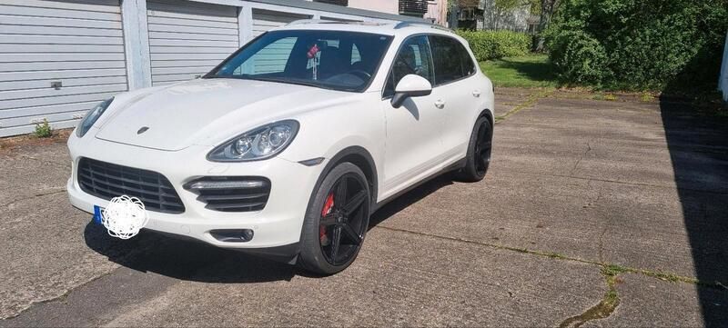 Weiß Gebraucht 2010 Porsche Cayenne Turbo SUV | 29.500 € (Fairer Preis) - Bild 1/4