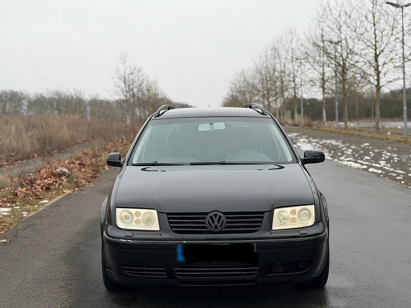 Gebraucht VW Bora 131 PS (96 kW) 2003 Schwarz Kombi