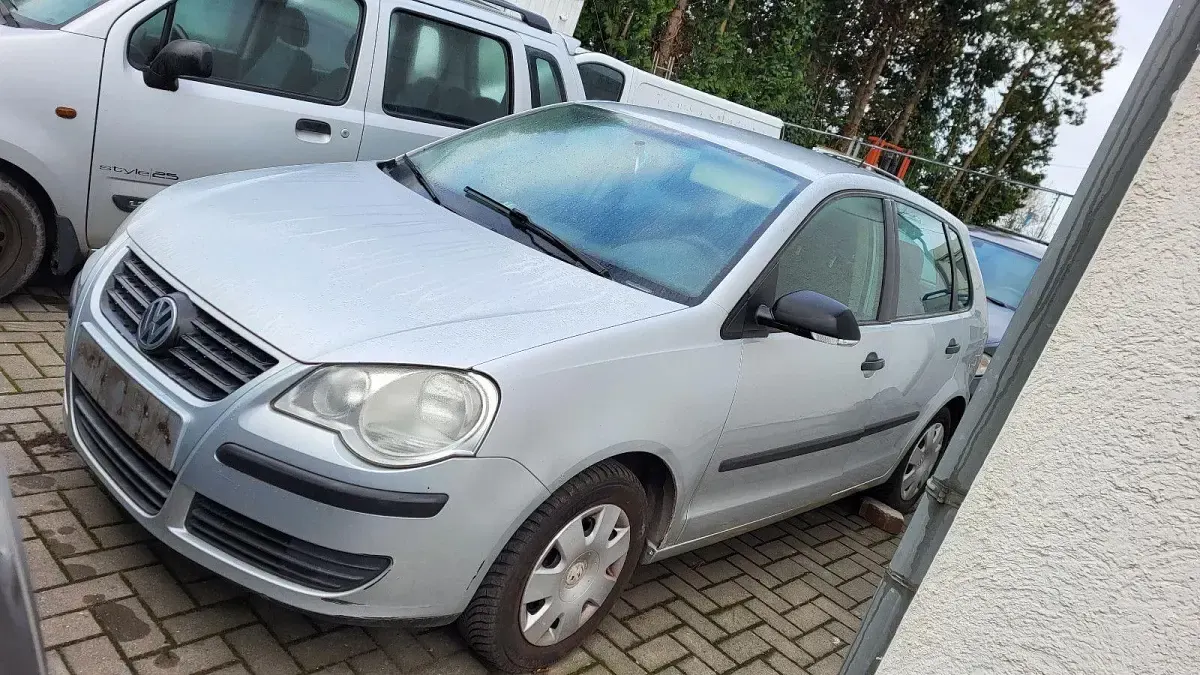 Gebraucht VW Polo Trendline 54 PS (39 kW) 2005 Silber Kleinwagen
