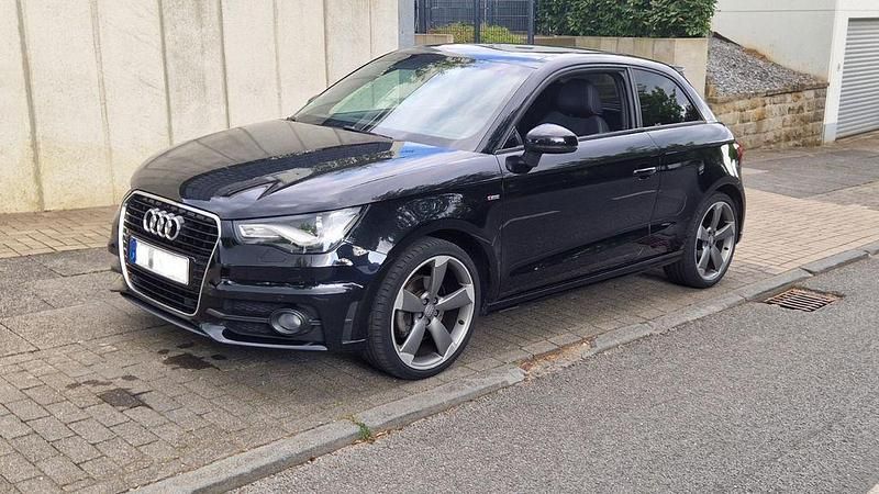 Schwarz Gebraucht 2014 Audi A1 S-Line Kleinwagen | 10.800 € (Fairer Preis) - Bild 1/4
