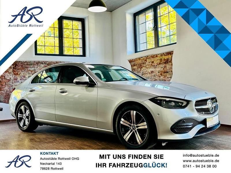 Hightechsilber metallic Gebraucht 2023 Mercedes C200 Avantgarde Limousine | 36.488 € (Fairer Preis) - Bild 1/4