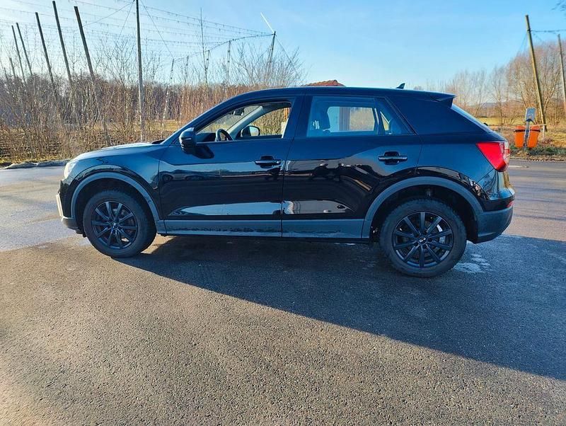 Second-hand Audi Q2 Basis 116 CP (85 kW) 2019 Negru SUV