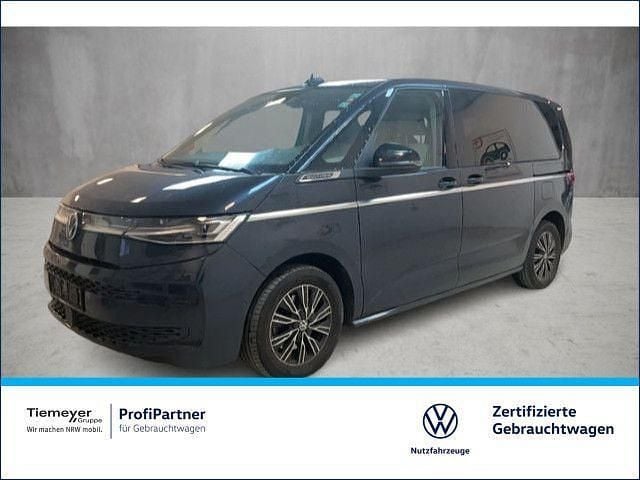 Blau Gebraucht 2023 VW Multivan Style Van / Kleinbus | 44.880 € (Superpreis) - Bild 1/1