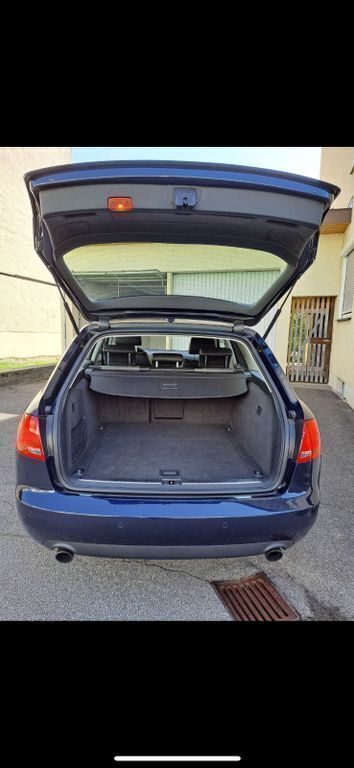 Blau Gebraucht 2005 Audi A4 Kombi | 4.000 € (Fairer Preis) - Bild 1/4