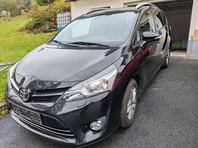 Gebraucht 2015 Toyota Verso Van / Kleinbus | 8.950 € (Superpreis) - Bild 1/4