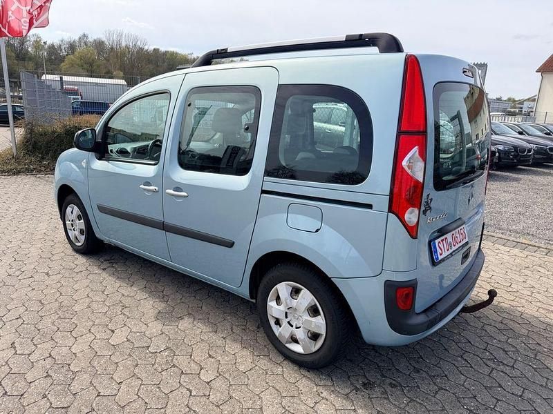 Usado Renault Kangoo Authentique 68 HP (50 kW) 2013 Azul Monovolume