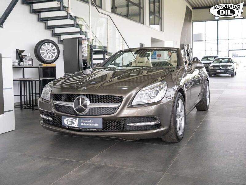 Gebraucht Mercedes SLK200 184 PS (135 kW) 2012 Grau (indiumgrau  metalliclack) Cabrio