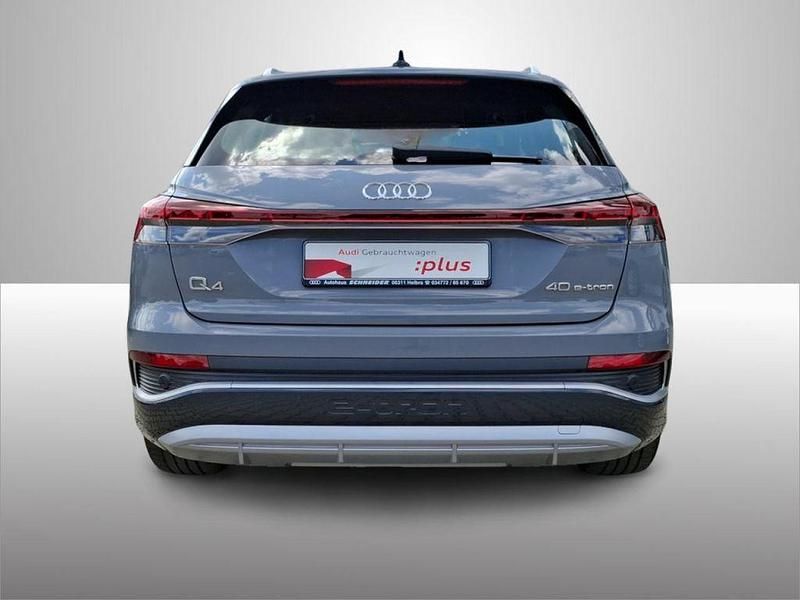 Gebraucht Audi e-tron S-Line 150 kW (204 PS) 2022 Kieselgrau 2.mi SUV