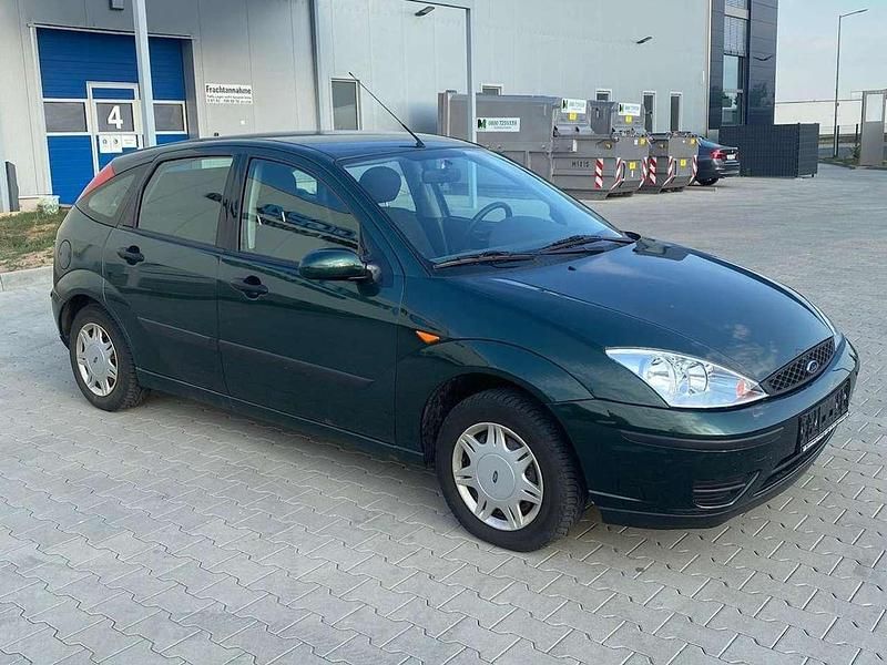 Second-hand Ford Focus 101 CP (74 kW) 2004 Verde Hatchback