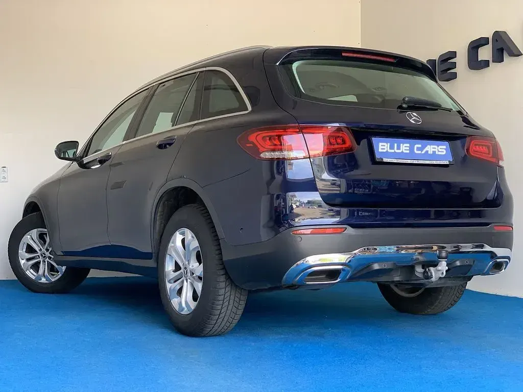 Gebraucht Mercedes GLC220 194 PS (142 kW) 2022 Cavansitblau (metallic) SUV