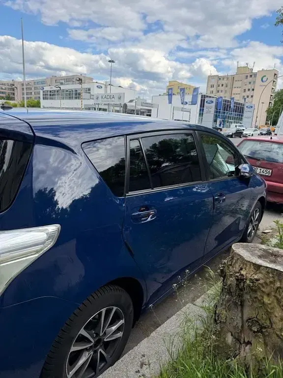 Gebraucht Toyota Verso Multidrive S 147 PS (108 kW) 2014 Blau Van / Kleinbus