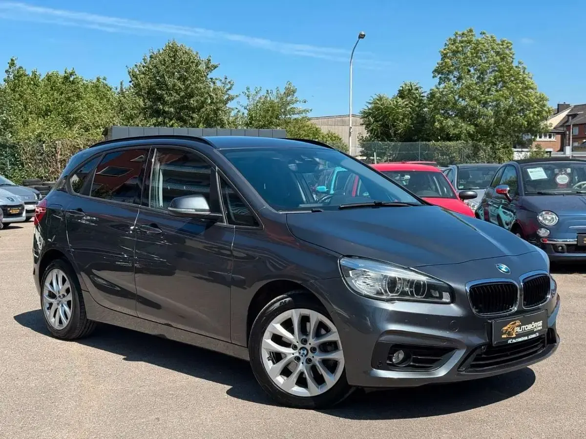 Gebraucht BMW 218 Active Tourer 136 PS (100 kW) 2016 Mineralgrau Van / Kleinbus