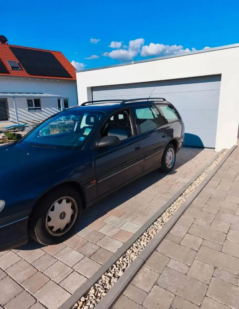 Gebraucht Opel Omega 136 PS (100 kW) 1997 Limousine