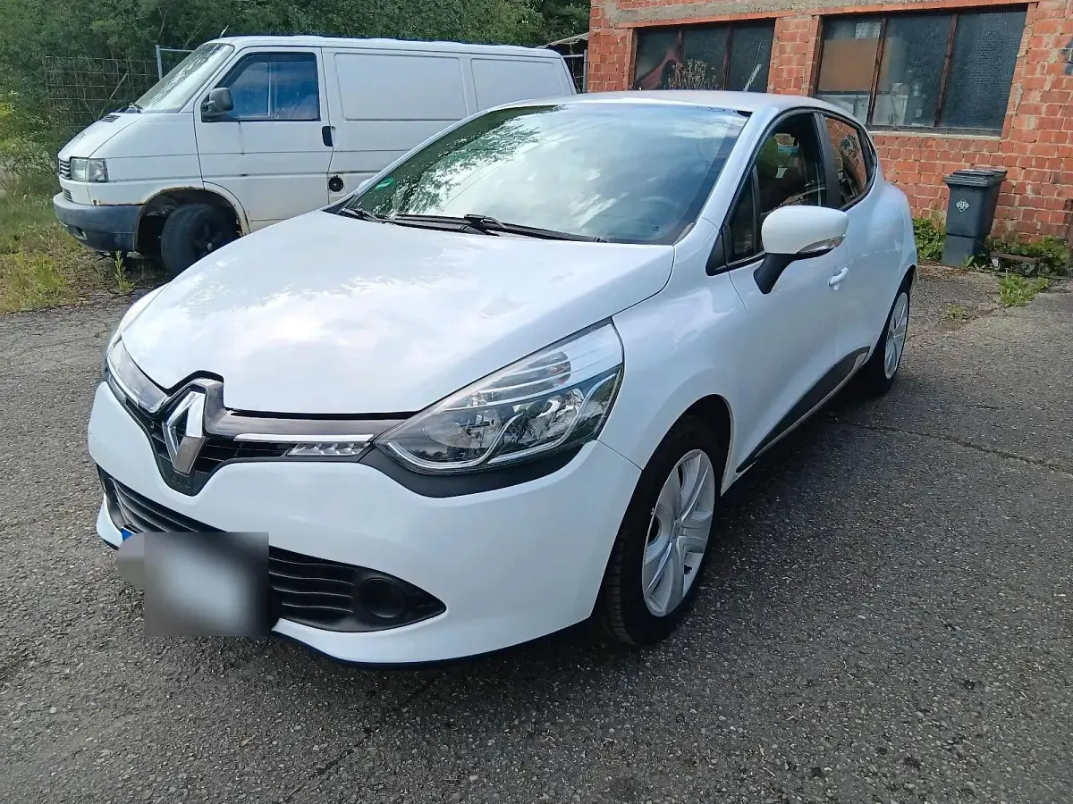 Gebraucht Renault Clio 73 PS (53 kW) 2014 Weiß Kleinwagen