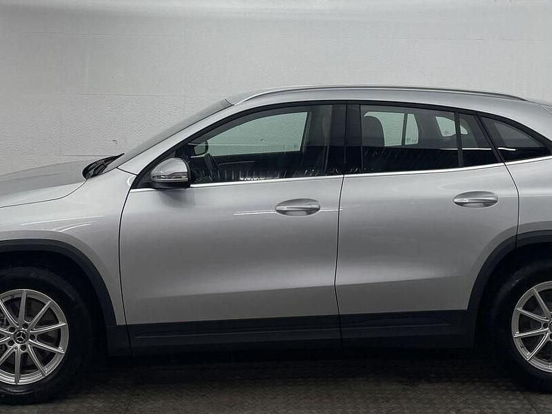 Gebraucht Mercedes GLA250 339 PS (249 kW) 2022 Silber SUV