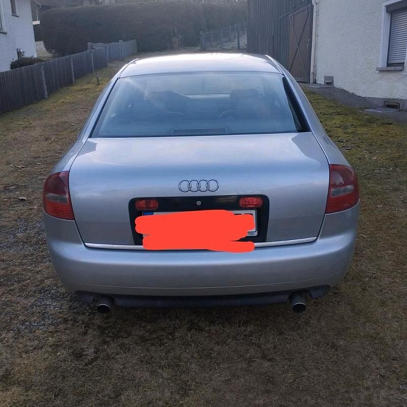 Silber Gebraucht 2003 Audi A6 Kombi | 2.200 € (Guter Preis) - Bild 1/4