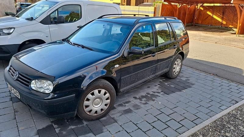 Schwarz Gebraucht 2004 VW Golf IV Kombi | 1.250 € (Superpreis) - Bild 1/4