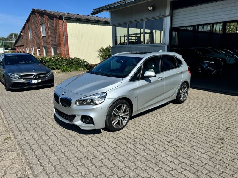 Silber Gebraucht 2015 BMW 220 Active Tourer Basis Van / Kleinbus | 14.490 € (Fairer Preis) - Bild 1/4