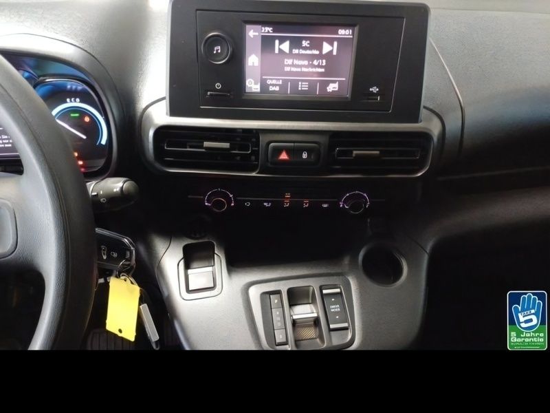 Weiß Gebraucht 2023 Citroën e-Berlingo Live Van / Kleinbus | 21.480 € (Fairer Preis) - Bild 1/4