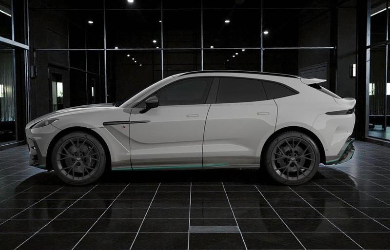 Neu Aston Martin DBX 727 PS (534 kW) 2026 SUV