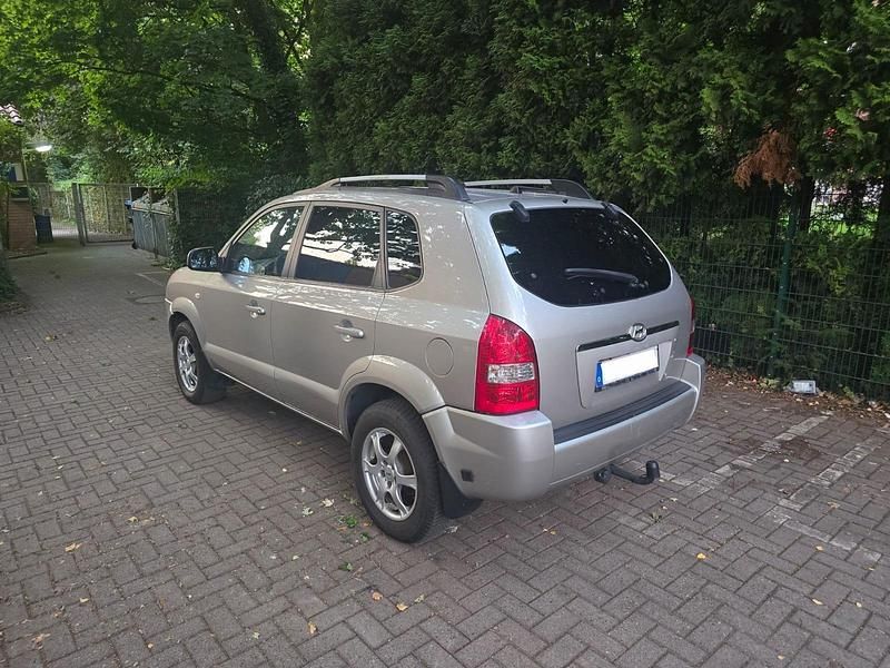 Gebraucht 2005 Hyundai Tucson GLS SUV | 4.400 € (Teuer) - Bild 1/4