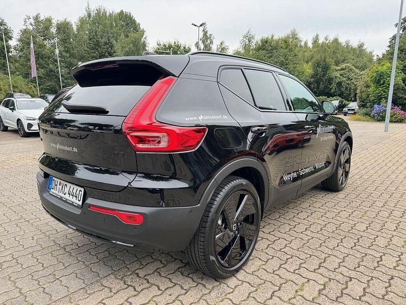 Gebraucht Volvo XC40 Plus 163 PS (119 kW) 2025 Schwarz SUV