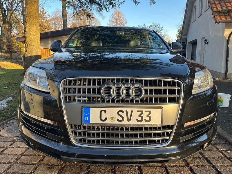 Schwarz Gebraucht 2009 Audi Q7 Sport SUV | 7.999 € (Superpreis) - Bild 1/4