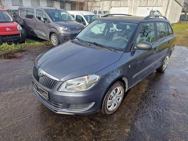 Gebraucht Skoda Fabia Classic 69 PS (50 kW) 2011 Anthracitegrau metallic Kombi