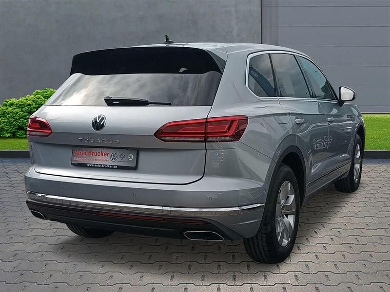 Gebraucht VW Touareg Atmosphere 340 PS (250 kW) 2021 Antimonsilber metallic SUV