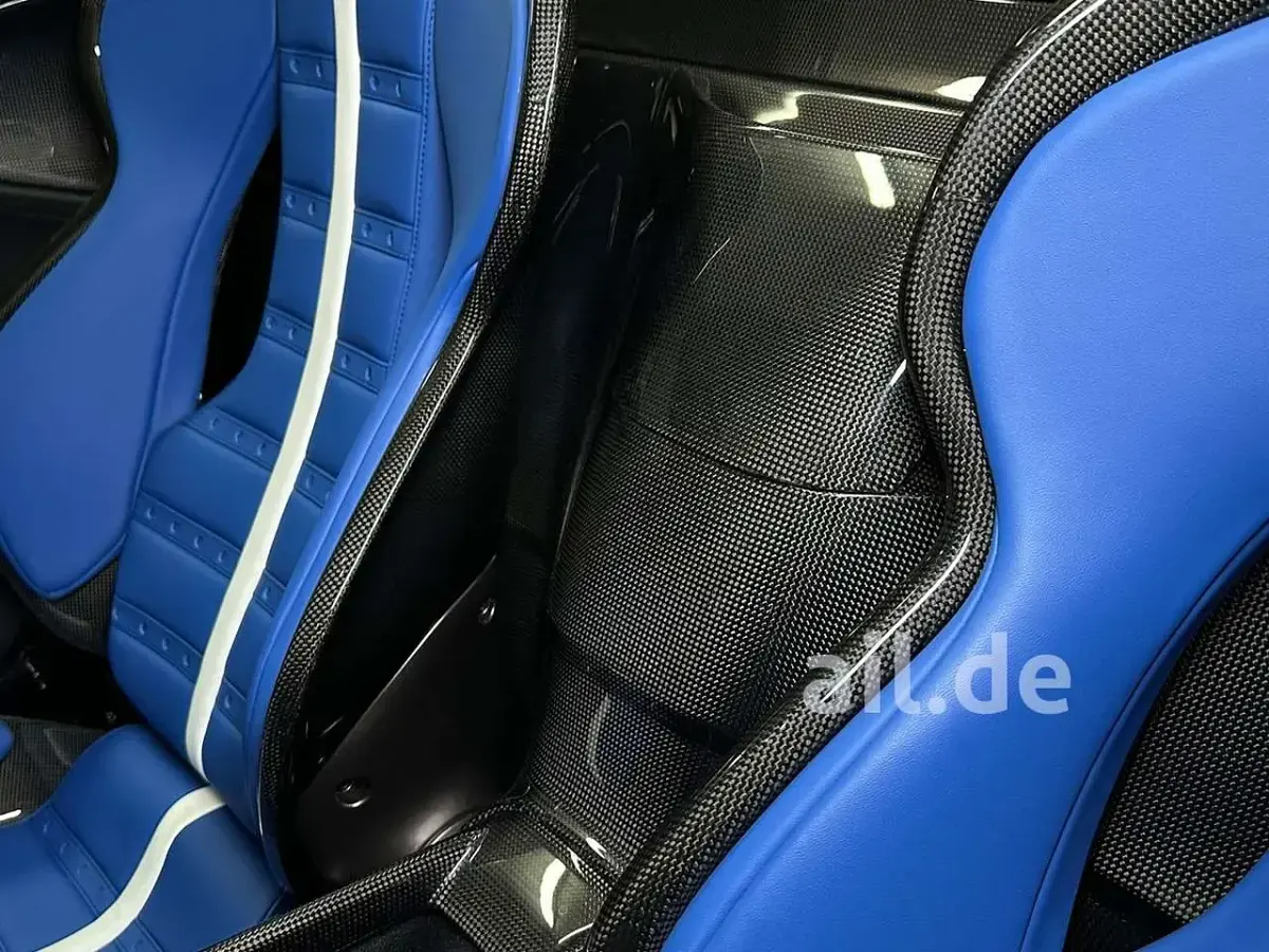 Gebraucht Ferrari SF90 999 PS (734 kW) 2023 Grigio scuro Cabrio