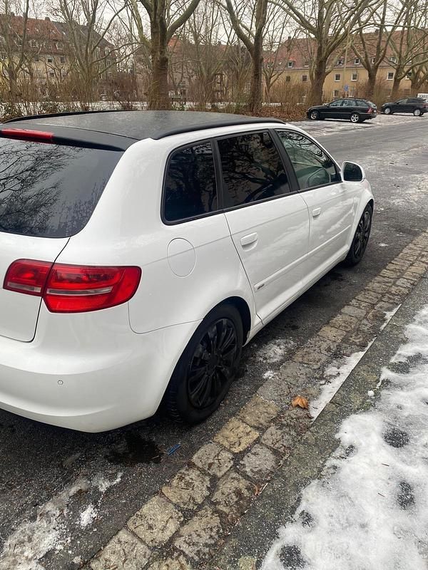 Gebraucht Audi A3 Sportback 125 PS (91 kW) 2008 Weiß Kleinwagen