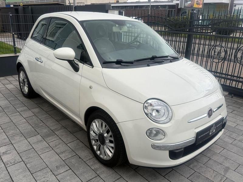 Gebraucht Fiat 500 Lounge 105 PS (77 kW) 2015 Weiß Limousine