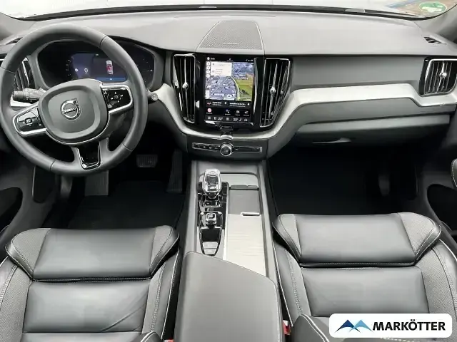 Gebraucht Volvo XC60 Plus 398 PS (292 kW) 2024 Grau SUV