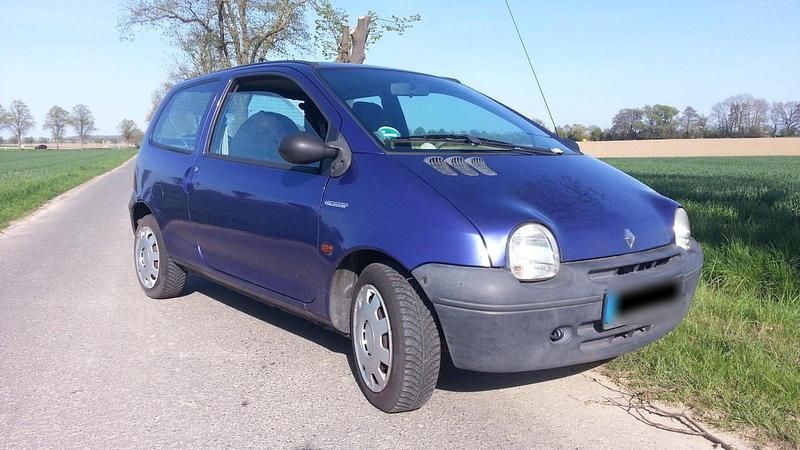 Second-hand Renault Twingo 58 CP (42 kW) 2000 Hatchback