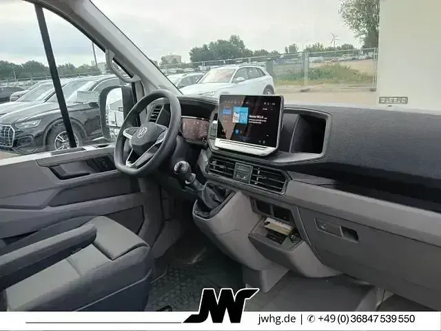 Gebraucht VW Crafter 177 PS (130 kW) 2024 Candyweiß Van
