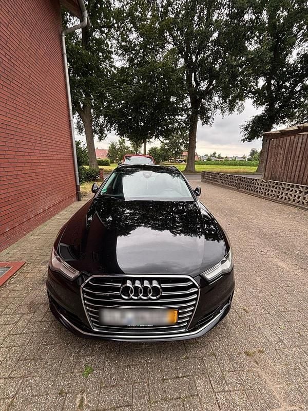 Schwarz Gebraucht 2016 Audi A6 Comfort Kombi | 13.000 € (Superpreis) - Bild 1/4