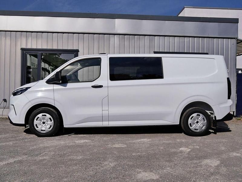Neu Ford Transit Custom Trend 136 PS (100 kW) 2025 Weiß Van / Kleinbus