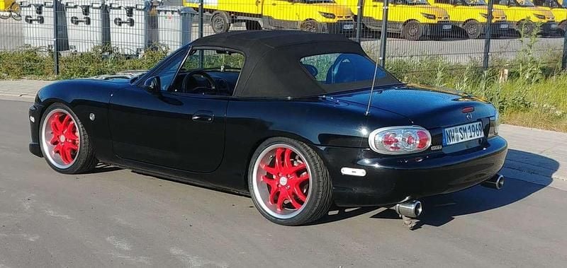 Schwarz Gebraucht 1999 Mazda MX5 Cabrio | 4.300 € (Guter Preis) - Bild 1/4