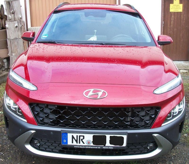 Rot Gebraucht 2022 Hyundai Kona SUV | 22.950 € (Fairer Preis) - Bild 1/4