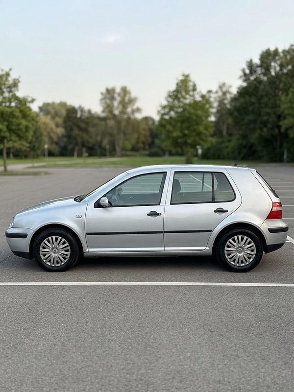 Gebraucht VW Golf IV Ocean 75 PS (55 kW) 2003 Silber Kleinwagen