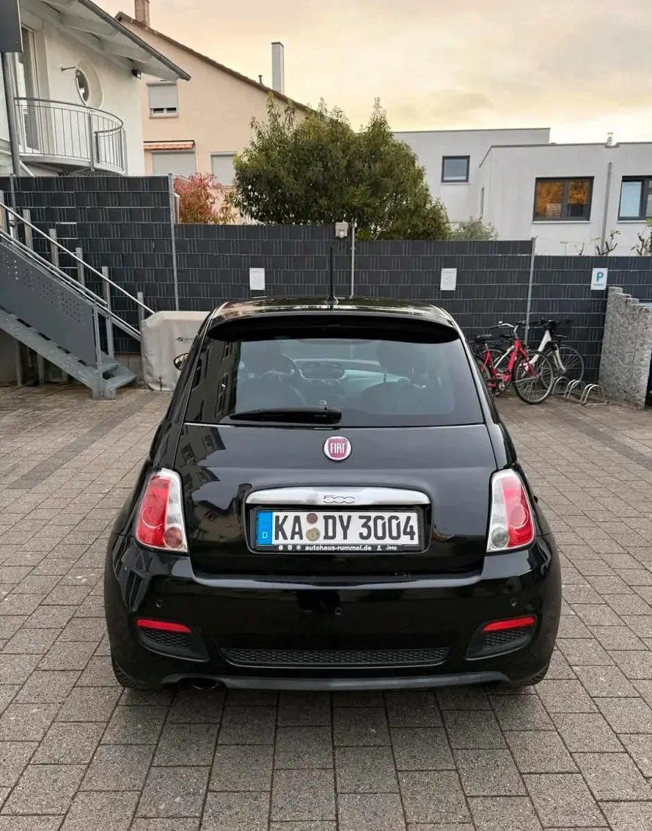 Gebraucht Fiat 500 85 PS (62 kW) 2014 Schwarz Kleinwagen