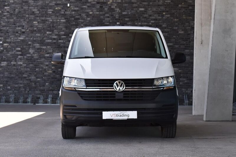 Gebraucht VW T6.1 150 PS (110 kW) 2021 Weiß Van