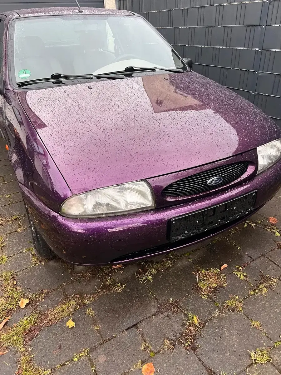 Gebraucht Ford Fiesta 75 PS (55 kW) 1999 Violet Kleinwagen