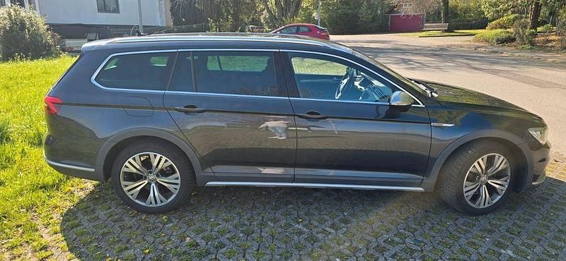 Gebraucht VW Passat Alltrack 190 PS (139 kW) 2018 Schwarz Kombi