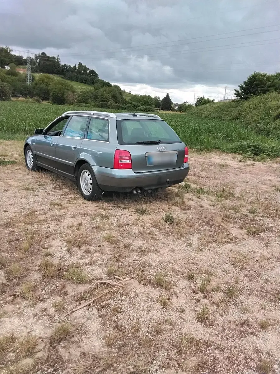 Gebraucht Audi A4 150 PS (110 kW) 2000 Silber Kombi