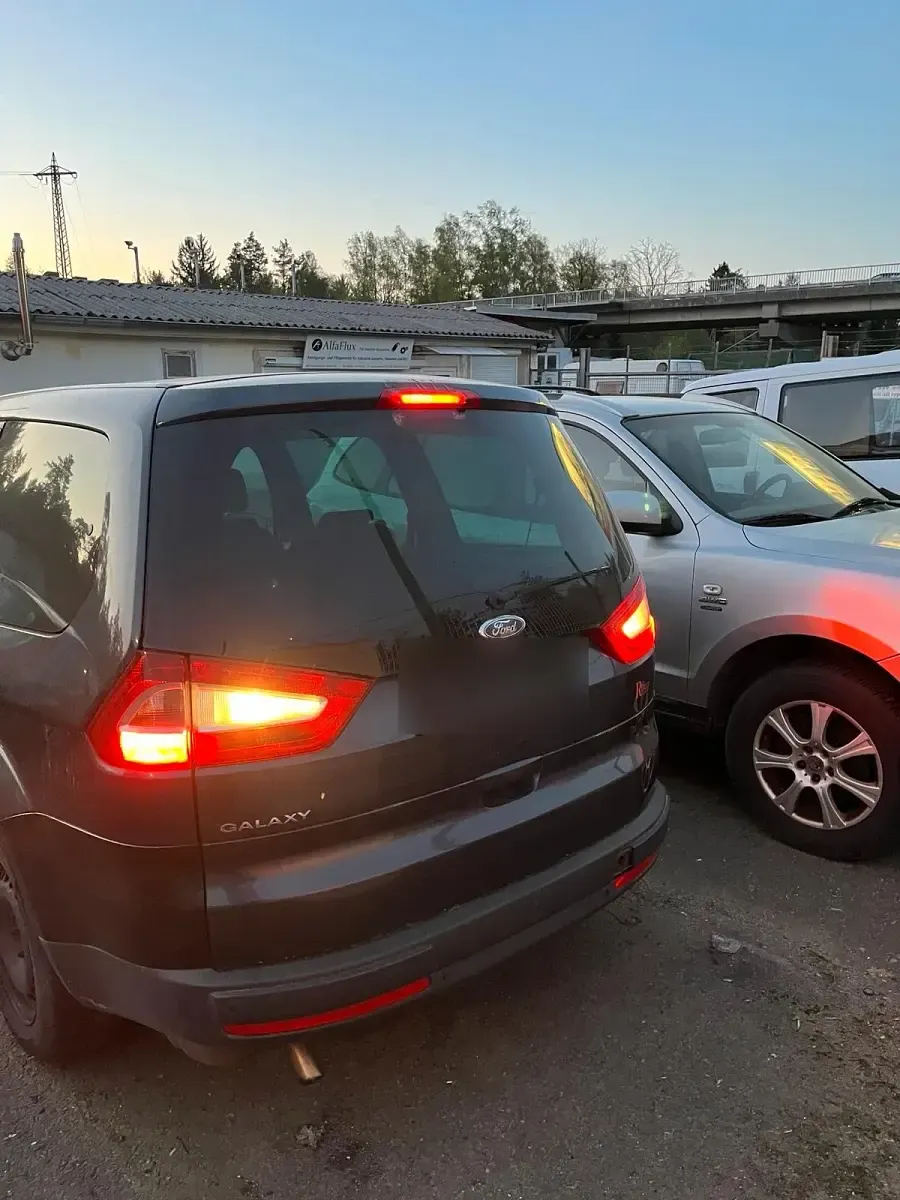 Usata Ford Galaxy 145 CV (106 kW) 2007 Blu Monovolume
