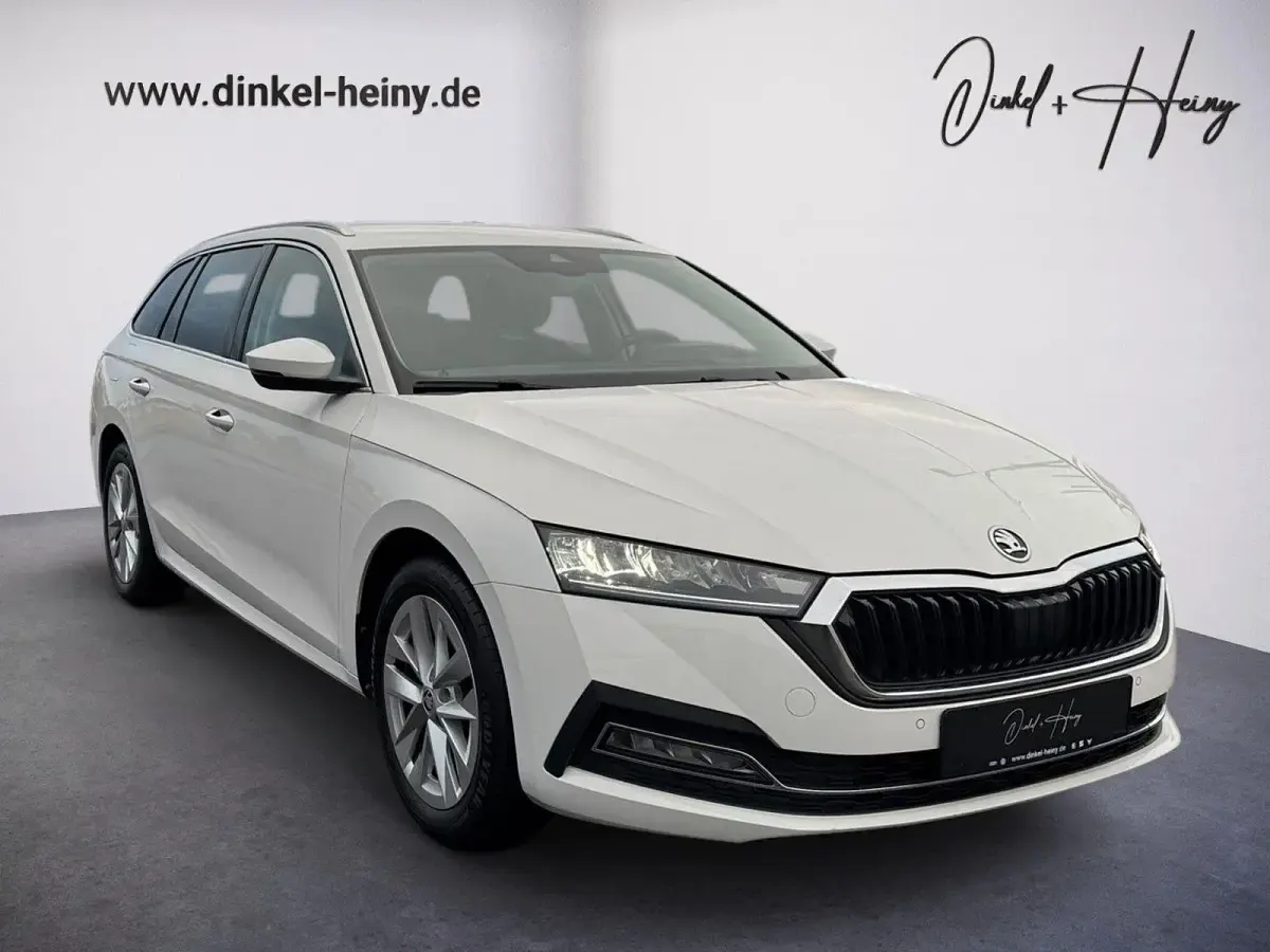 Gebraucht Skoda Octavia Style 116 PS (85 kW) 2023 Weiß Kombi