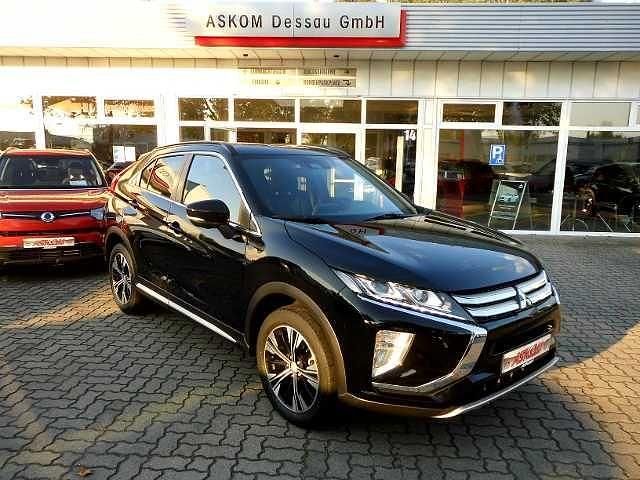 Schwarz Gebraucht 2021 Mitsubishi Eclipse Cross Spirit+ SUV | 20.980 € (Etwas zu teuer) - Bild 1/4