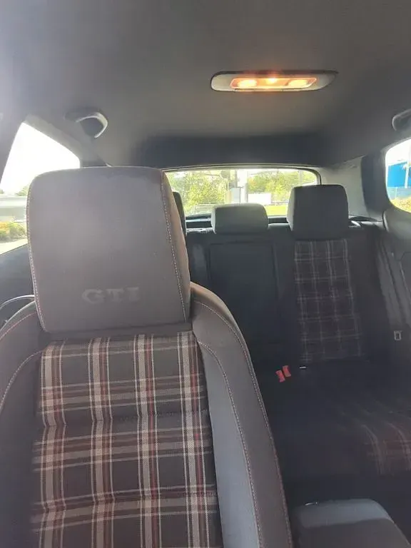 Gebraucht VW Golf VI GTI 211 PS (155 kW) 2011 Rot Kleinwagen